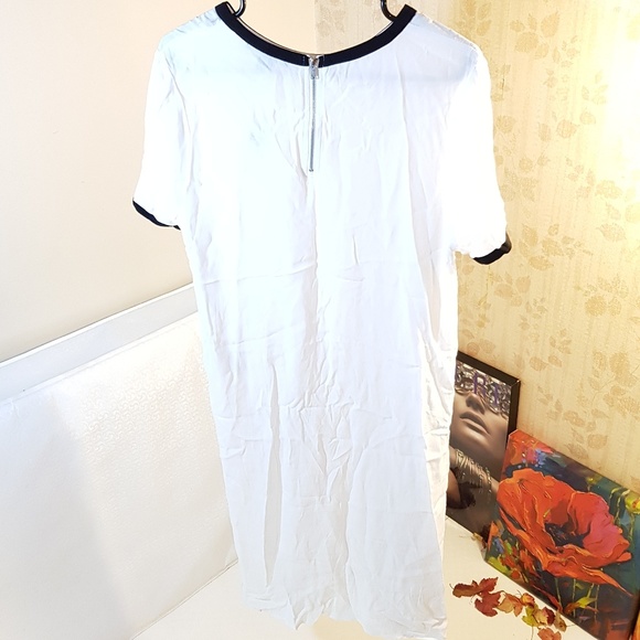 Forever21 White and Black LongTunic - Picture 2 of 5